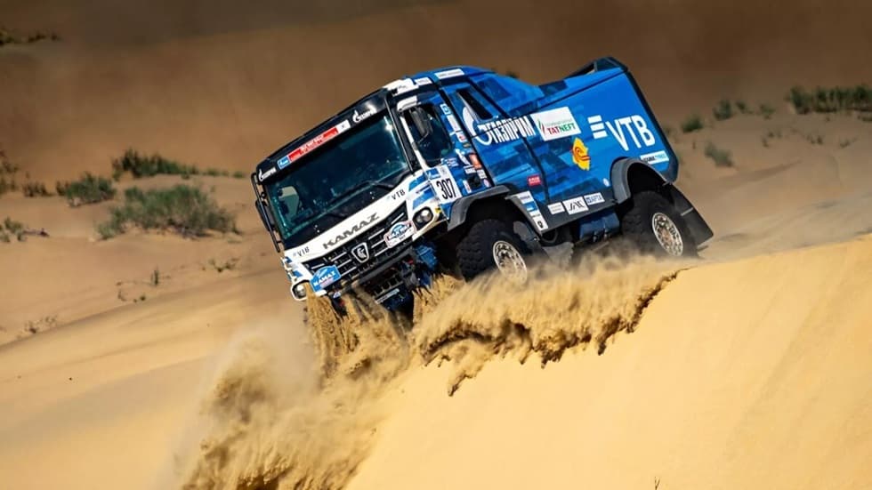 خمسون عاماً من الابتكار: قصة نجاح شركة كاماز الروسية