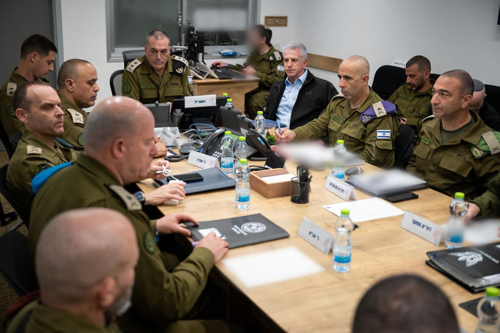 عملية زئير الأسد: تحليل إسرائيلي لاستراتيجية إسقاط النظام الإيراني